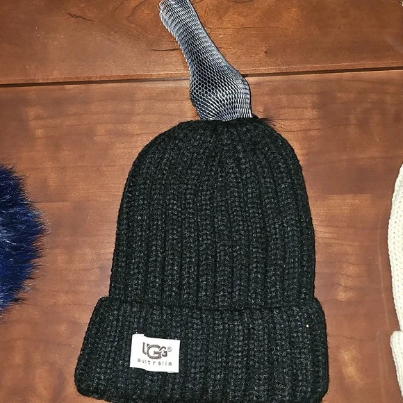 3 UGG Knit Beanie Trio - Navy, Black, Cream - Picture 4 of 14